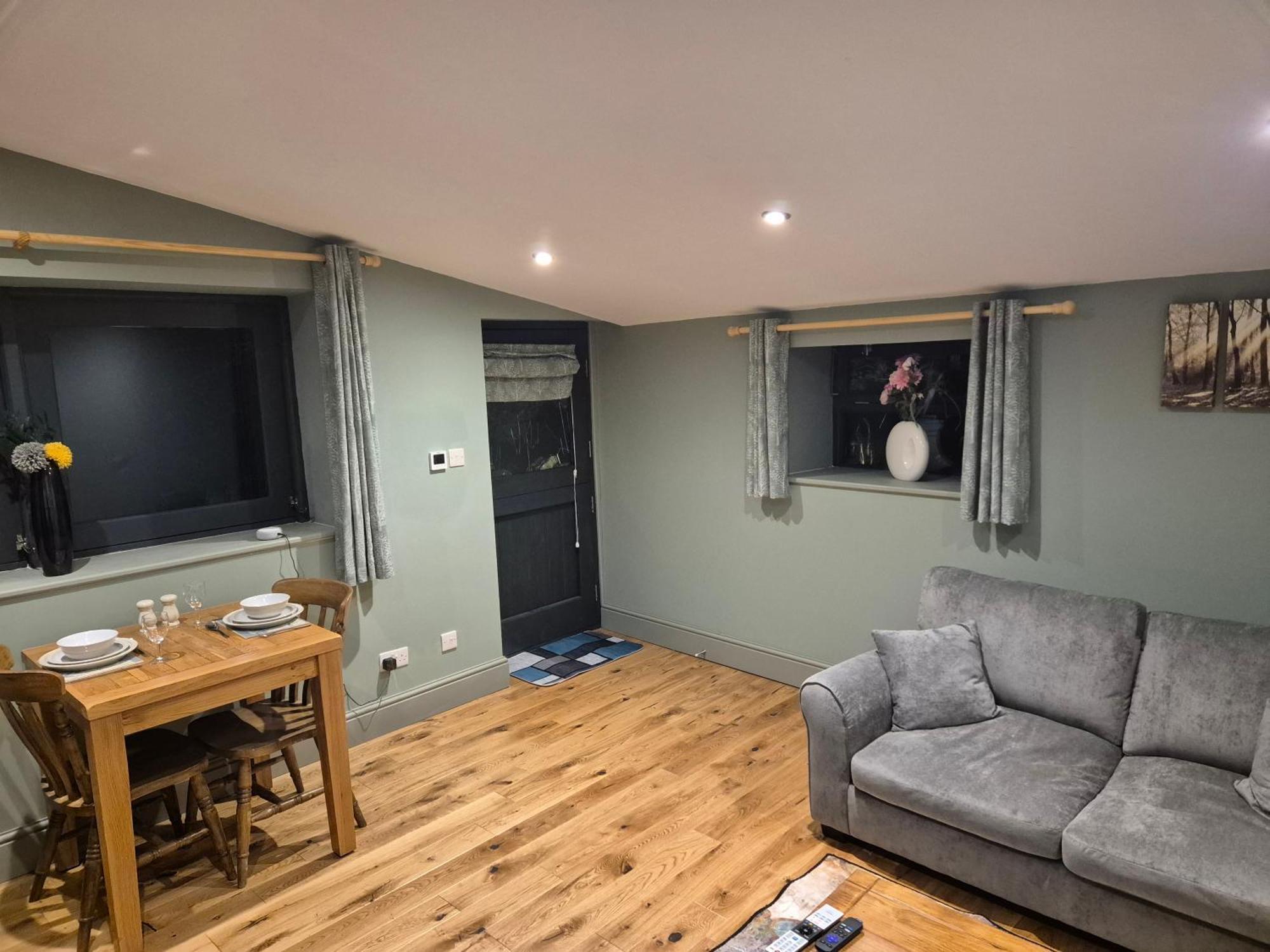 Charming 1 Bed Peak District Barn Conversion Foolow Exterior photo